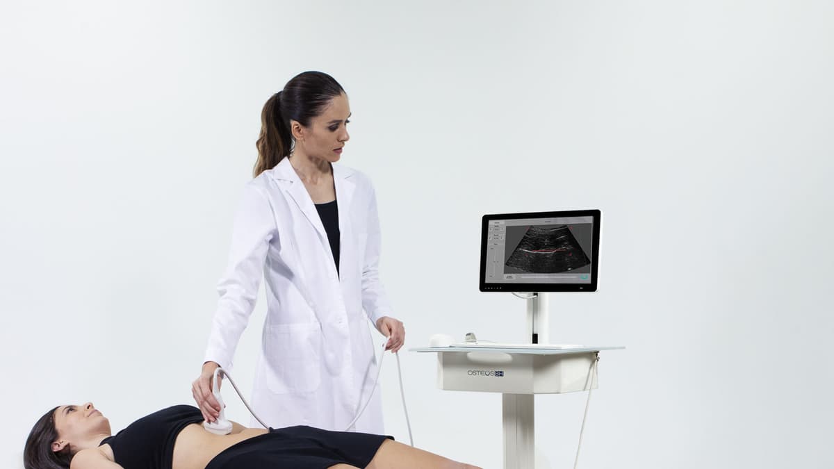 Echolight REMS bone density scan in progress